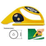 Carpet /lino cutter with a disc blade 